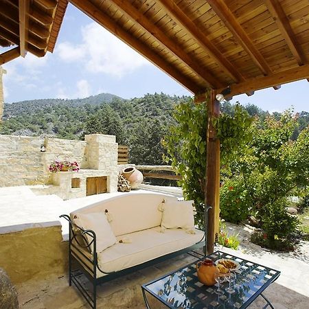 Blue Cottage Apsiou Exterior photo