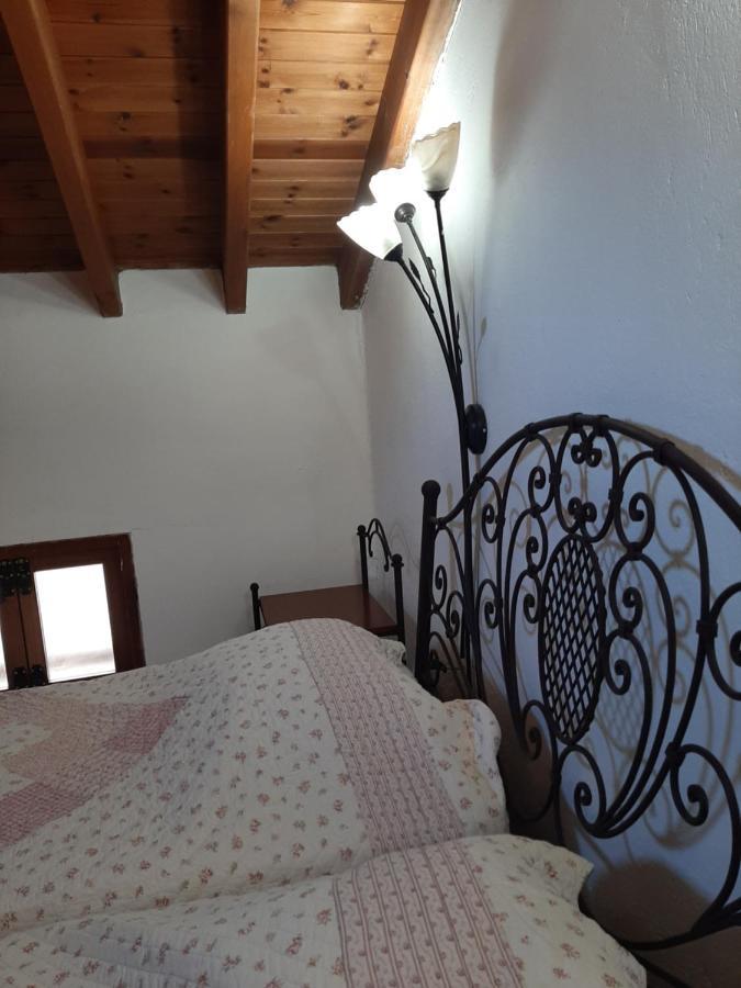 Blue Cottage Apsiou Exterior photo